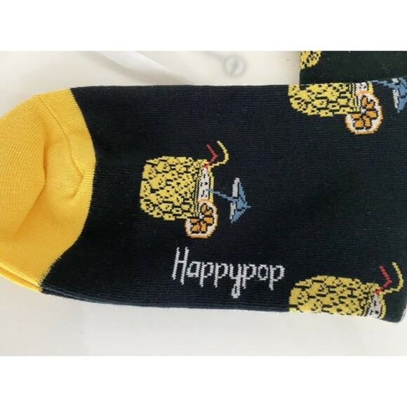 Zmart Novelty Mens Socks Pineapples - Picture 2 of 3